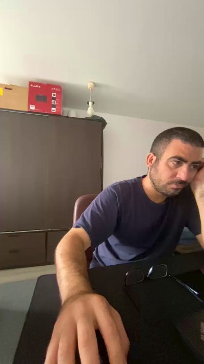 Mr_RA live cam on Cam4
