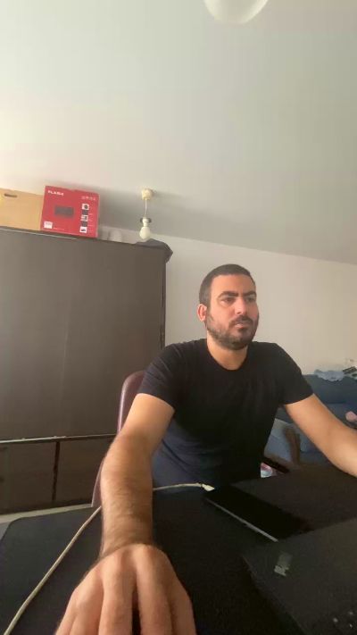 Mr_RA live cam on Cam4