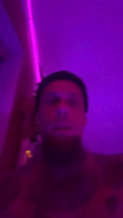 Mrdenny live cam on Cam4