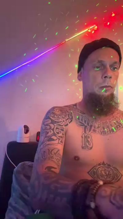 Mrdenny live cam on Cam4