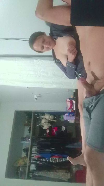 Mrfux0427 live cam on Cam4