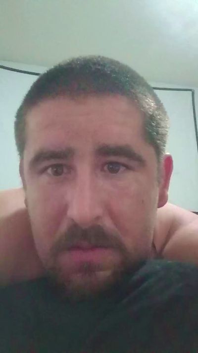 Mrfux0427 live cam on Cam4