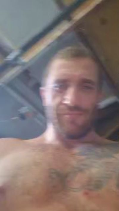 Mrjoe666 live cam on Cam4