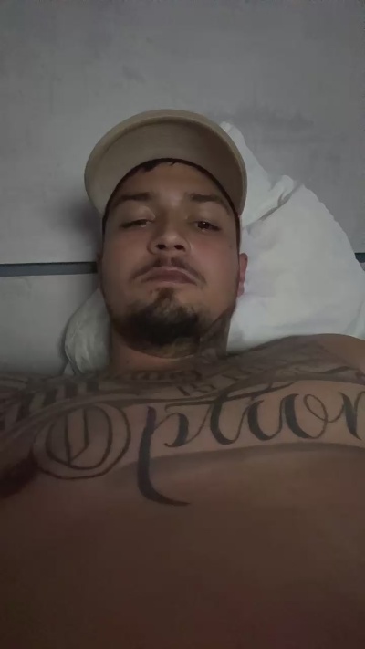 Mrmalvadin live cam on Cam4