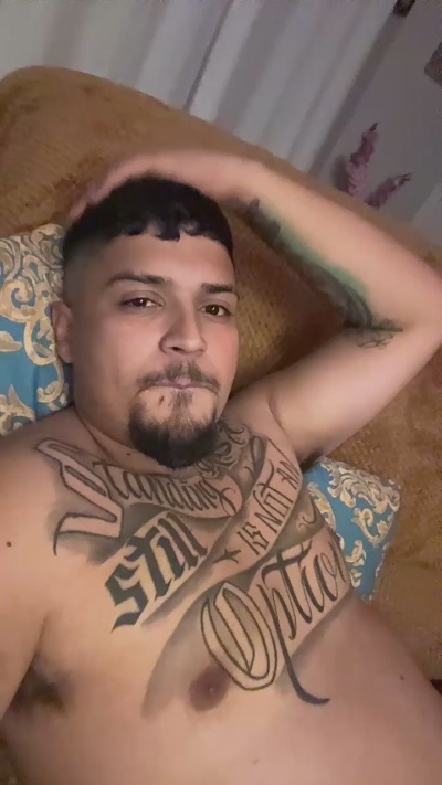 Mrmalvadin live cam on Cam4