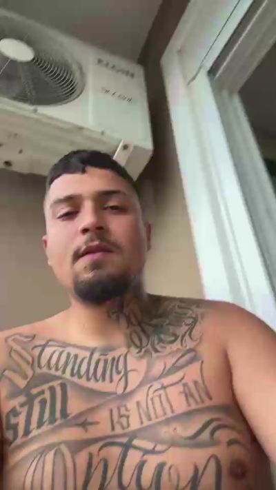 Mrmalvadin live cam on Cam4