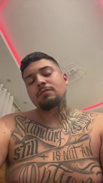 Mrmalvadin live cam on Cam4