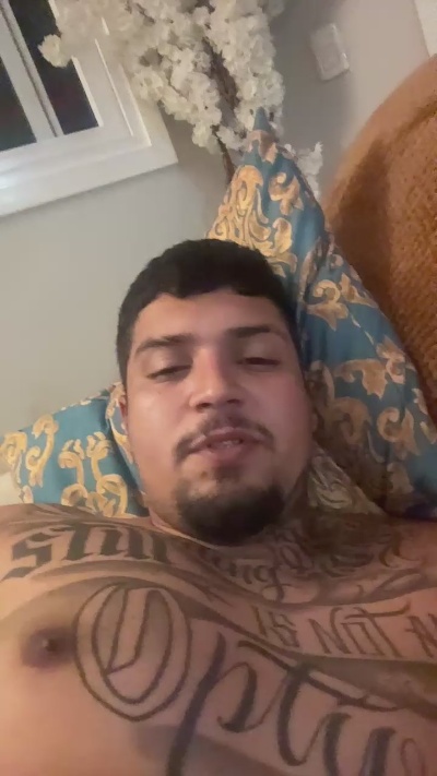 Mrmalvadin live cam on Cam4