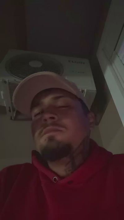 Mrmalvadin live cam on Cam4
