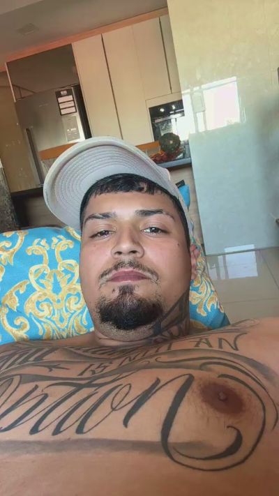 Mrmalvadin live cam on Cam4