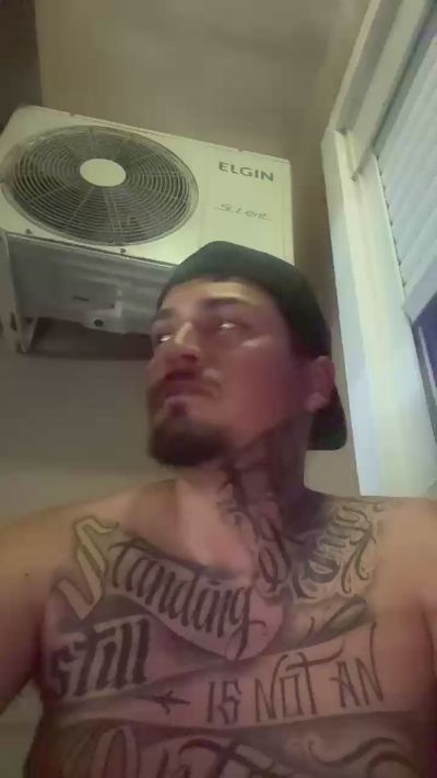 Mrmalvadin live cam on Cam4