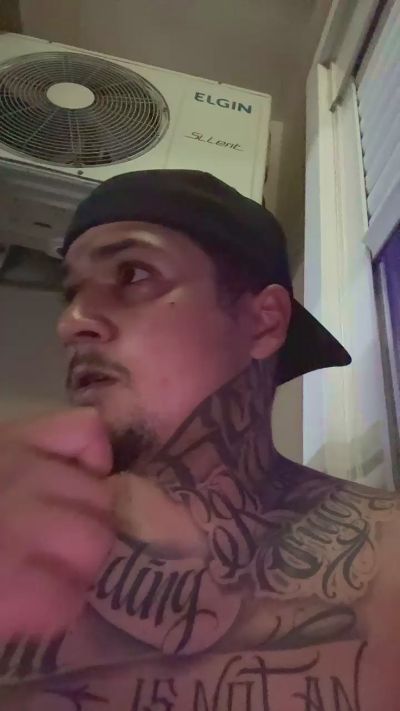 Mrmalvadin live cam on Cam4