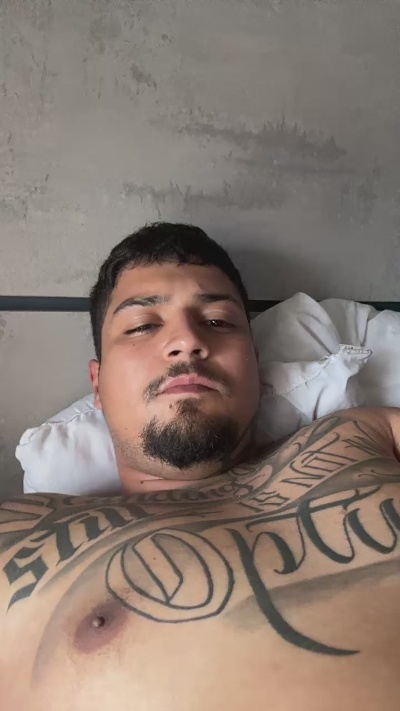Mrmalvadin live cam on Cam4