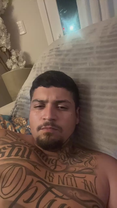Mrmalvadin live cam on Cam4