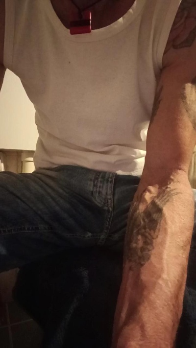 Mrpaz22 live cam on Cam4