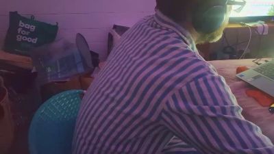 Mrrightnow881 live cam on Cam4