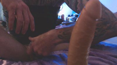 Mrrightnow881 live cam on Cam4