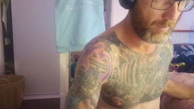Mrrightnow881 live cam on Cam4