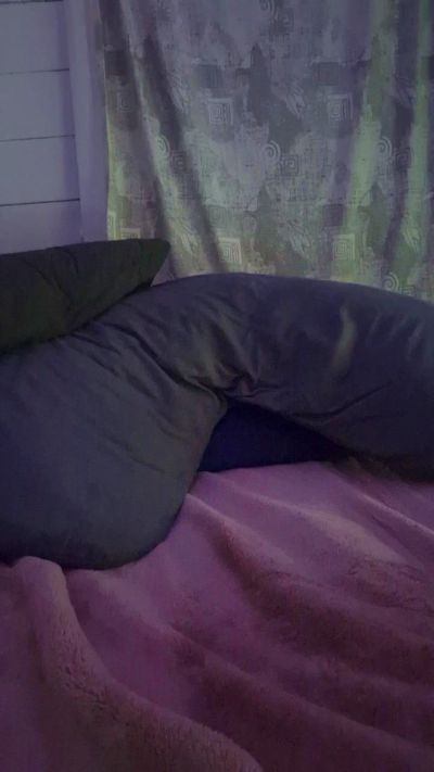 Mrrightnow881 live cam on Cam4