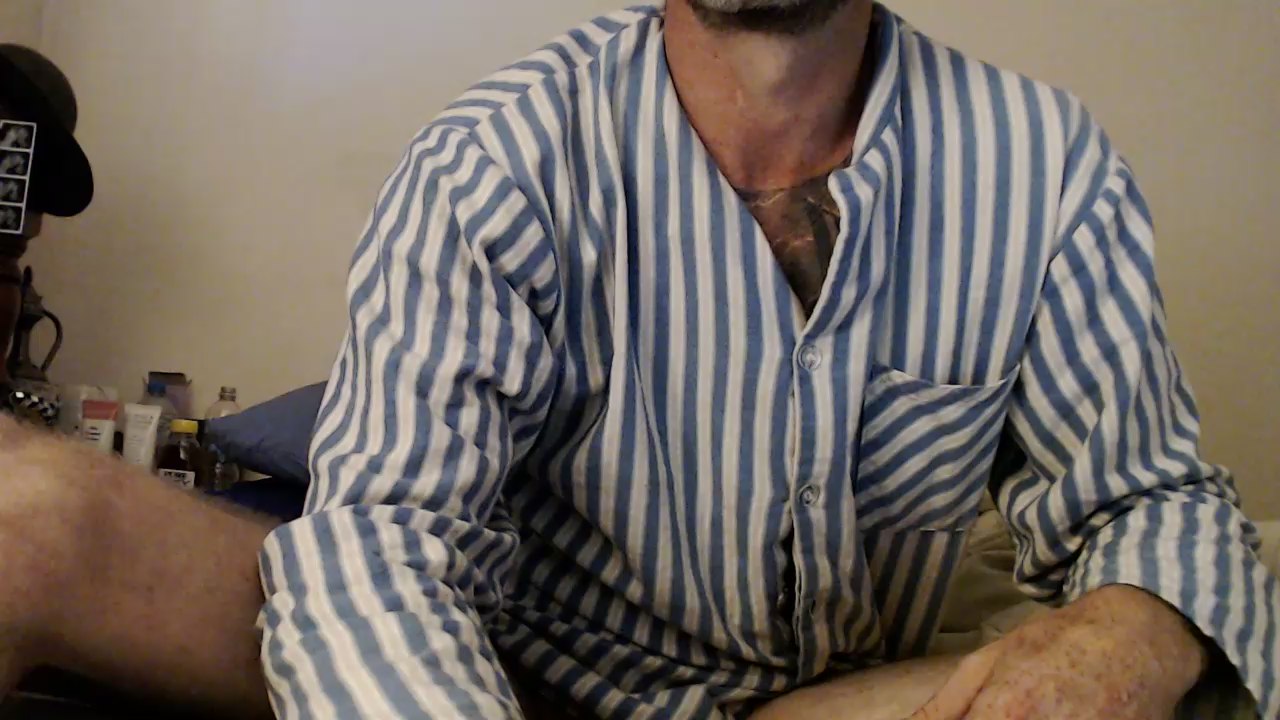 Mrrightnow881 live cam on Cam4