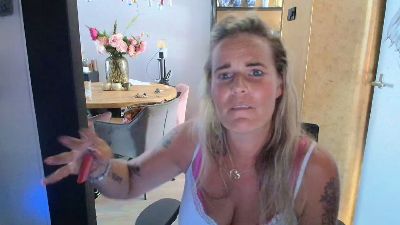 MrsAurora live cam on Cam4