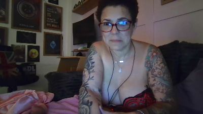 MrsWhipLash live cam on Cam4