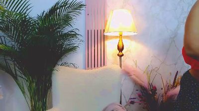 Mrs_hot_milf live cam on Cam4