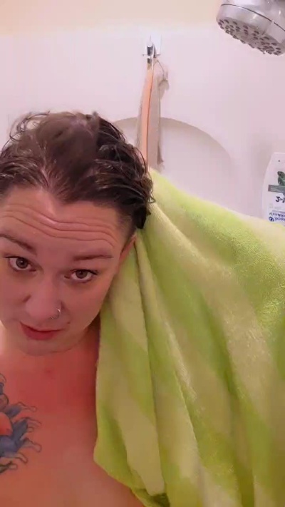 Mrslady2319 on Cam4 and RICams