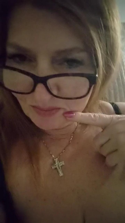 Mswhiskers live cam on Cam4