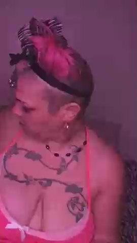 MthaFknMe live cam on Cam4