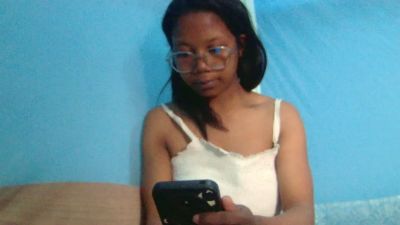 Mulanne001 live cam on Cam4