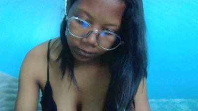 Mulanne001 live cam on Cam4