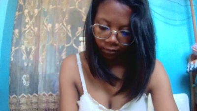 Mulanne001 live cam on Cam4