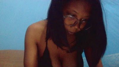 Mulanne001 live cam on Cam4