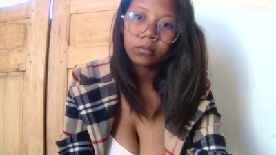 Mulanne001 live cam on Cam4