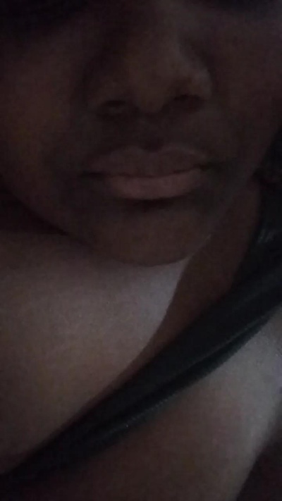 Mulata01 live cam on Cam4