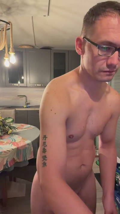 Mundgblasen19 live cam on Cam4