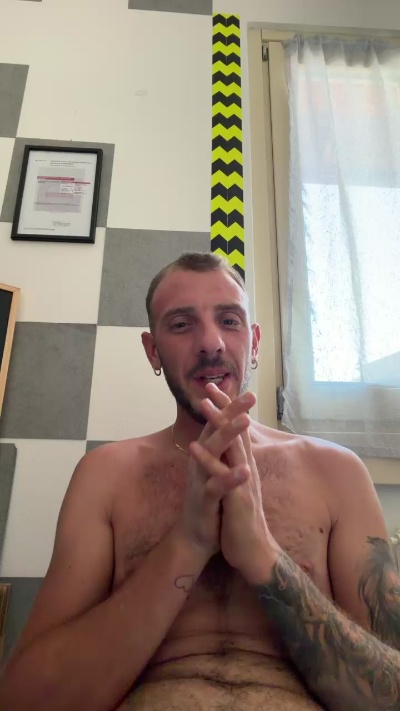 Munzkkk777 live cam on Cam4