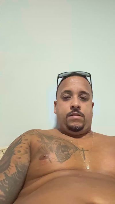 Murilo28 live cam on Cam4