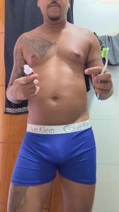 Murilo28 live cam on Cam4