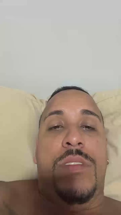 Murilo28 live cam on Cam4