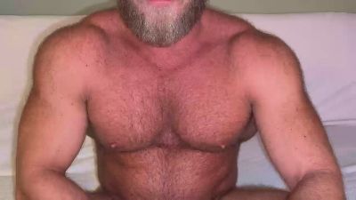 Muscle_and_Bald webcam