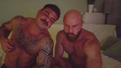 free webcam site Muscle And Bald