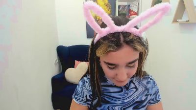 MuseOfHeart live cam on Cam4