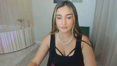 MuseOfHeart live cam on Cam4