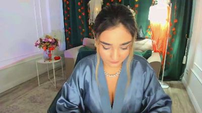 MuseOfHeart live cam on Cam4