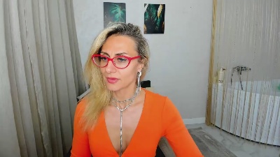 MuseOfStage live cam on Cam4