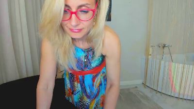 MuseOfStage live cam on Cam4
