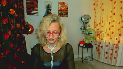 MuseOfStage live cam on Cam4