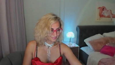 MuseOfStage live cam on Cam4